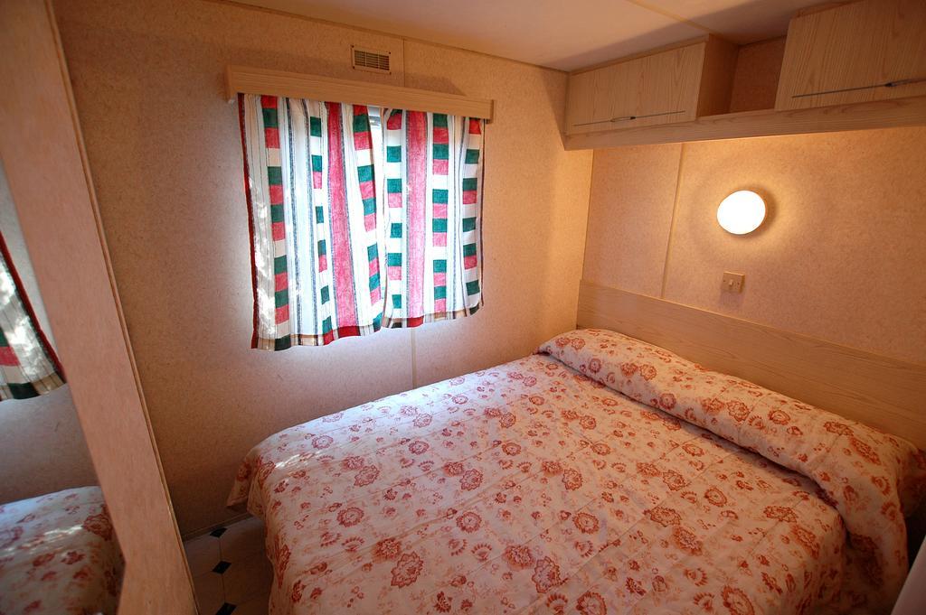 Camping Europa 2 Hotel Capoliveri  Habitación foto