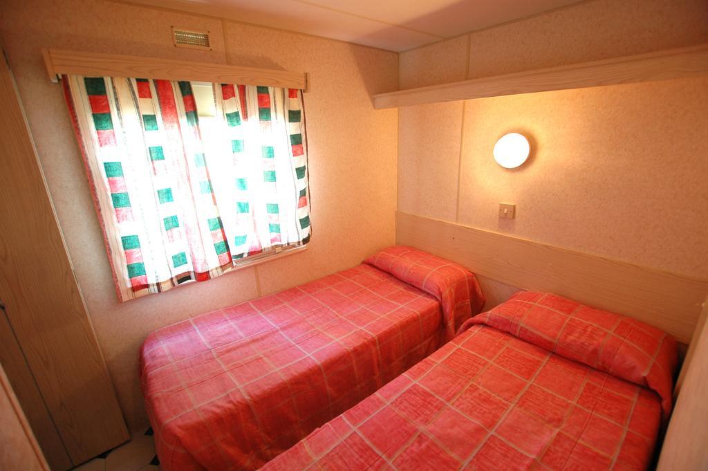 Camping Europa 2 Hotel Capoliveri  Habitación foto