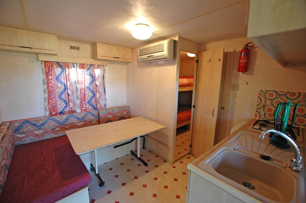 Camping Europa 2 Hotel Capoliveri  Habitación foto